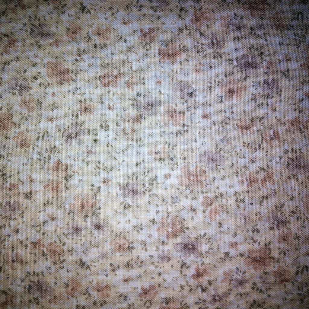 Quilt Gate Gentle Flowers Forest 593015A Fat Quarter A Heart